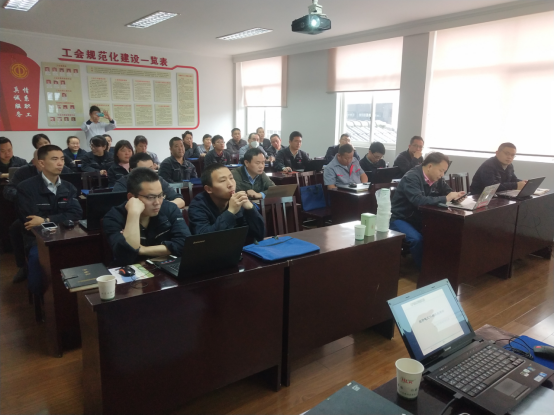 杭州市总工会举办的二十七期劳模工匠宣讲团—走进华龙公司